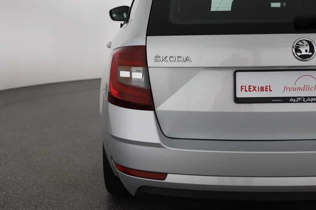 Skoda Octavia Combi 1.0 TSI LED SmartLink Sitzheizung 02/2019-photo-27