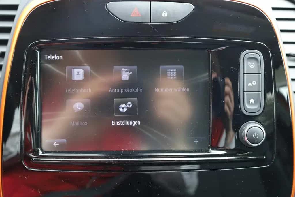 Renault Captur 1.2 TCE 120 EDC Totwinkel Tempomat Kamera 04/2019-photo-11