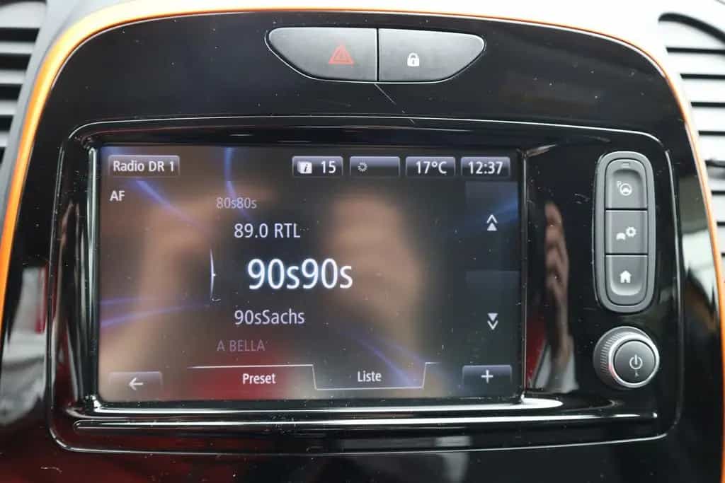 Renault Captur 1.2 TCE 120 EDC Totwinkel Tempomat Kamera 04/2019-photo-12