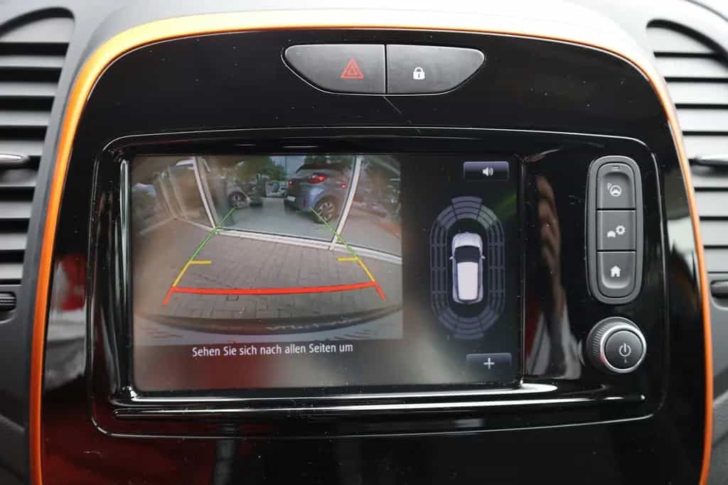 Renault Captur 1.2 TCE 120 EDC Totwinkel Tempomat Kamera 04/2019-photo-14