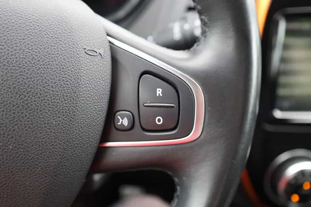 Renault Captur 1.2 TCE 120 EDC Totwinkel Tempomat Kamera 04/2019-photo-20