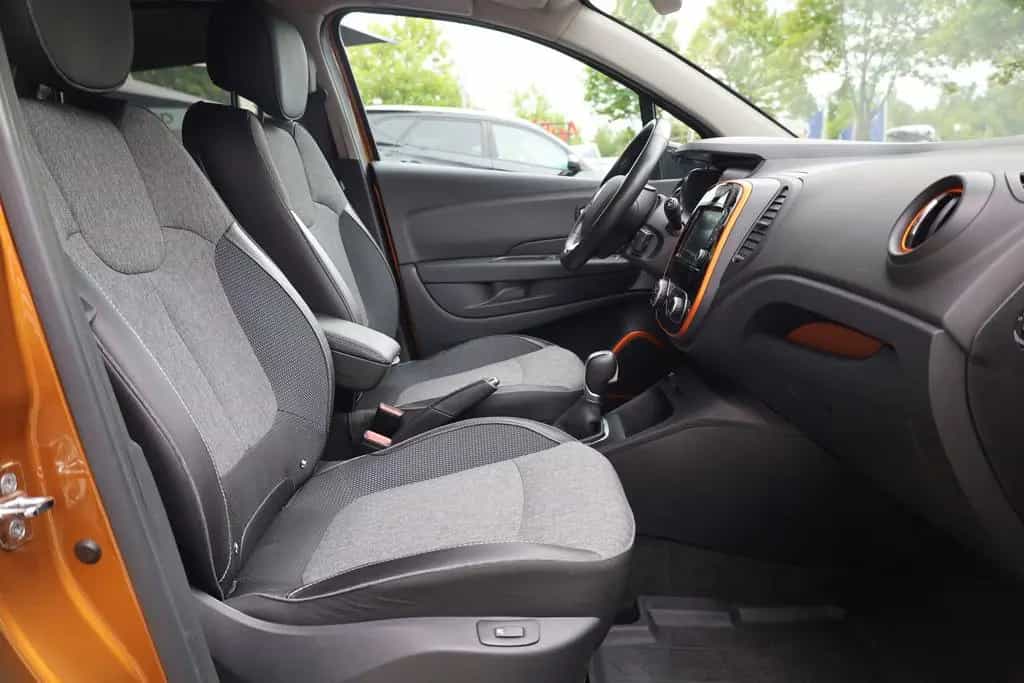 Renault Captur 1.2 TCE 120 EDC Totwinkel Tempomat Kamera 04/2019-photo-30