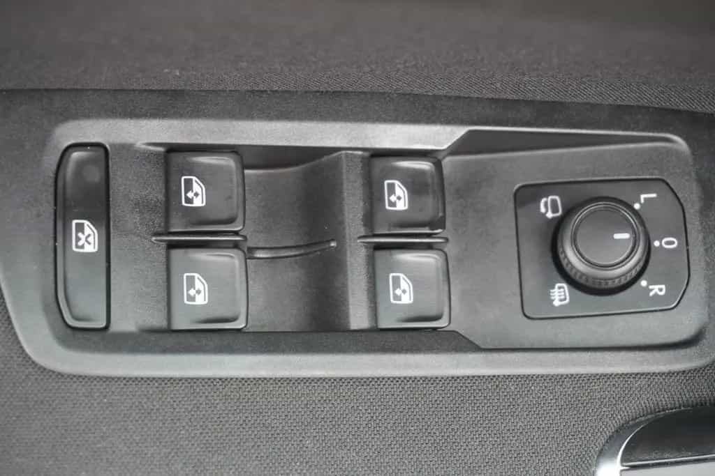 Volkswagen Touran 1.5 TSI Join DSG LED Navi ACC AHK Kamera 02/2019-photo-22