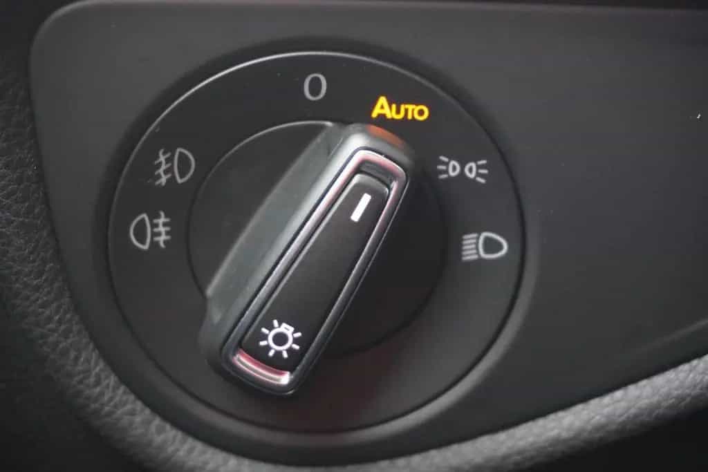 Volkswagen Touran 1.5 TSI Join DSG LED Navi ACC AHK Kamera 02/2019-photo-23
