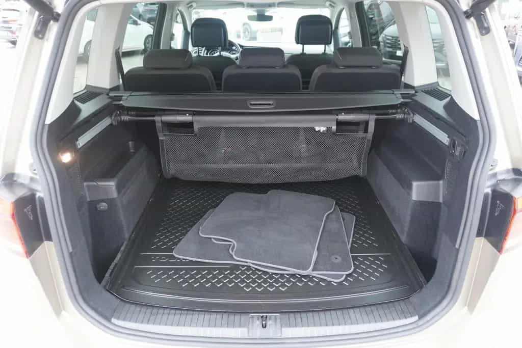 Volkswagen Touran 1.5 TSI Join DSG LED Navi ACC AHK Kamera 02/2019-photo-7