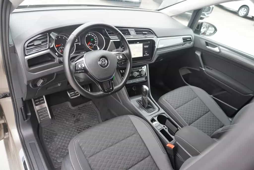 Volkswagen Touran 1.5 TSI Join DSG LED Navi ACC AHK Kamera 02/2019-photo-9