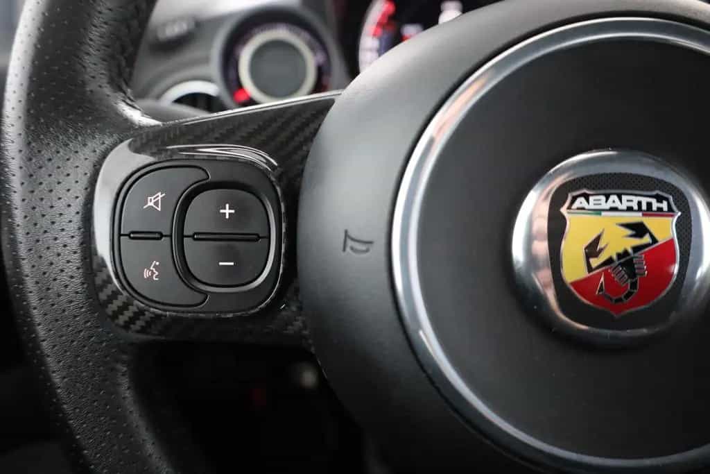 Abarth 695 1.4 T-Jet 16V Sabelt Beats Record Monza 09/2022-photo-16