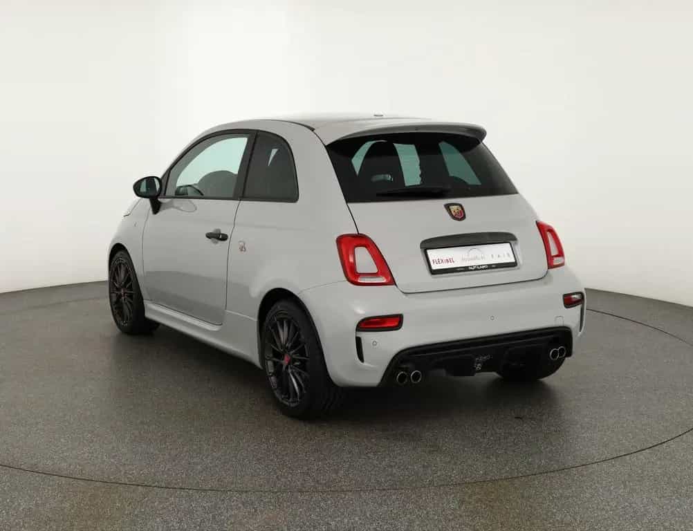Abarth 695 1.4 T-Jet 16V Sabelt Beats Record Monza 09/2022-photo-2