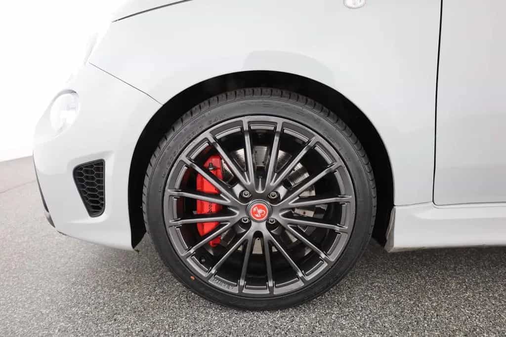 Abarth 695 1.4 T-Jet 16V Sabelt Beats Record Monza 09/2022-photo-30
