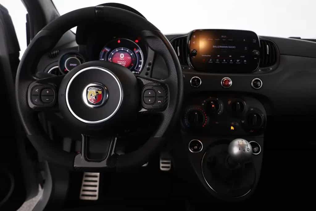 Abarth 695 1.4 T-Jet 16V Sabelt Beats Record Monza 09/2022-photo-9