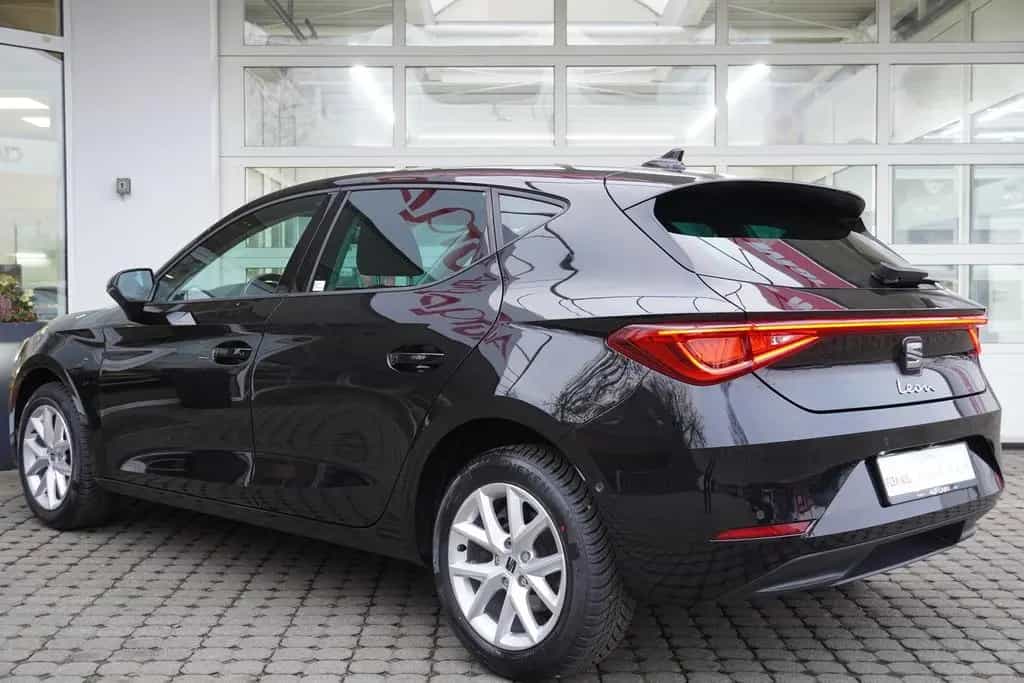 Seat Leon 1.5 TSI Style LED ACC Spurhalte Navi Kamera 02/2022-photo-1