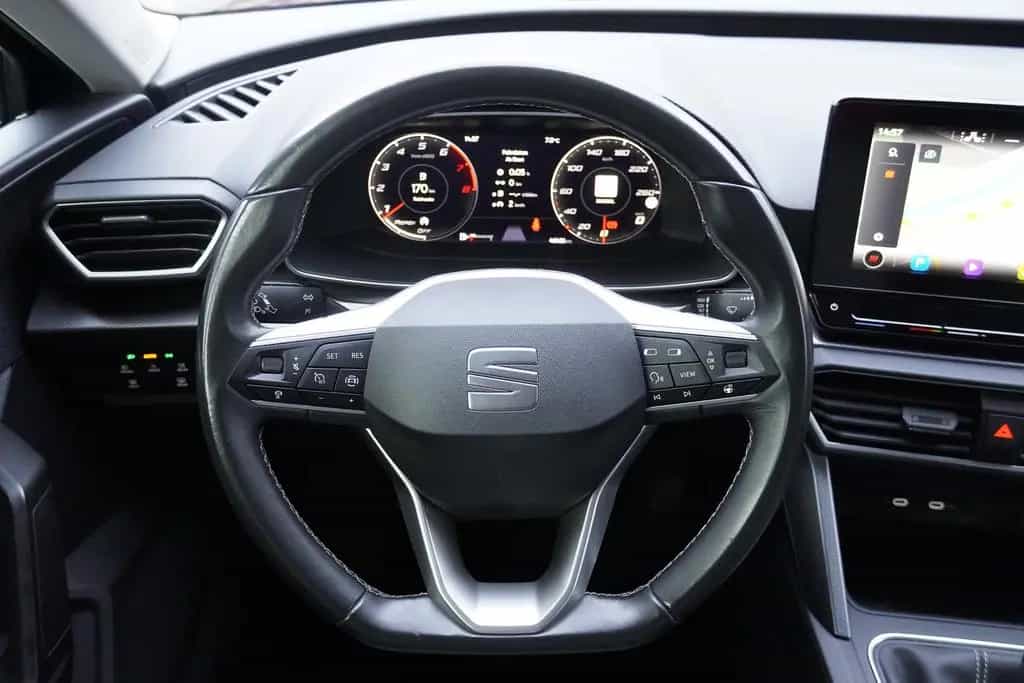 Seat Leon 1.5 TSI Style LED ACC Spurhalte Navi Kamera 02/2022-photo-13