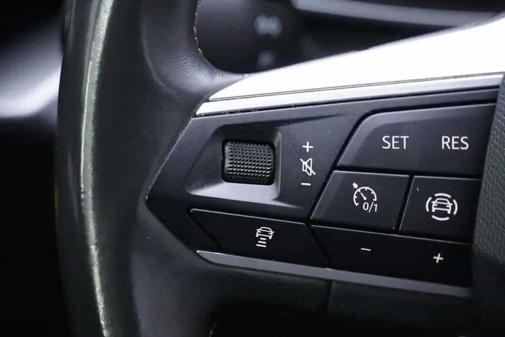 Seat Leon 1.5 TSI Style LED ACC Spurhalte Navi Kamera 02/2022-photo-16