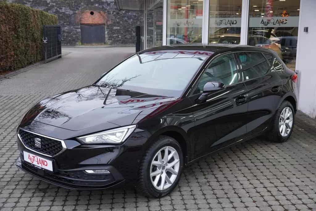 Seat Leon 1.5 TSI Style LED ACC Spurhalte Navi Kamera 02/2022-photo-2