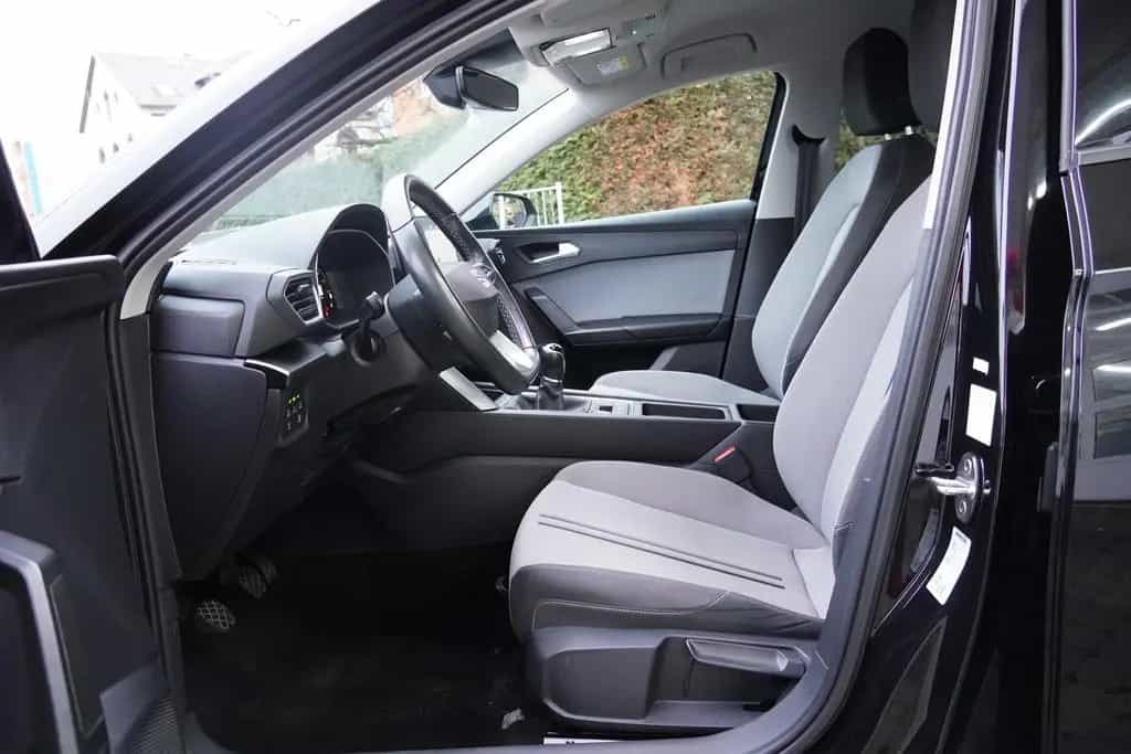 Seat Leon 1.5 TSI Style LED ACC Spurhalte Navi Kamera 02/2022-photo-21