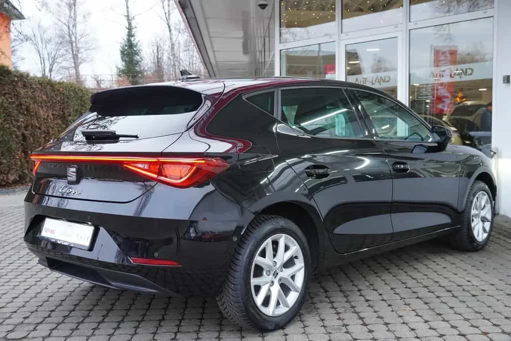 Seat Leon 1.5 TSI Style LED ACC Spurhalte Navi Kamera 02/2022-photo-4