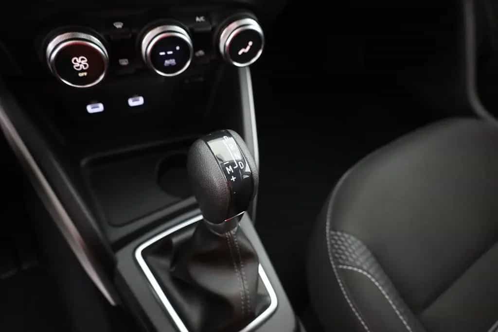 Dacia Duster 1.3 TCe 150 LED Kamera Sitzheizung Navi 05/2022-photo-12