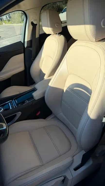 Jaguar F-Pace 2.0 D 180 CV FINANZIABILE 02/2020-photo-4