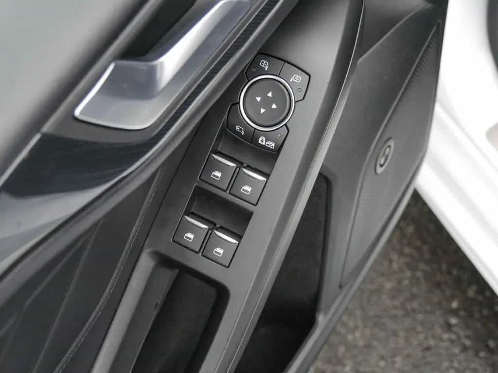 Ford Focus 1.5 EcoBoost ST-Line X NAVI KAMERA 10/2020-photo-11