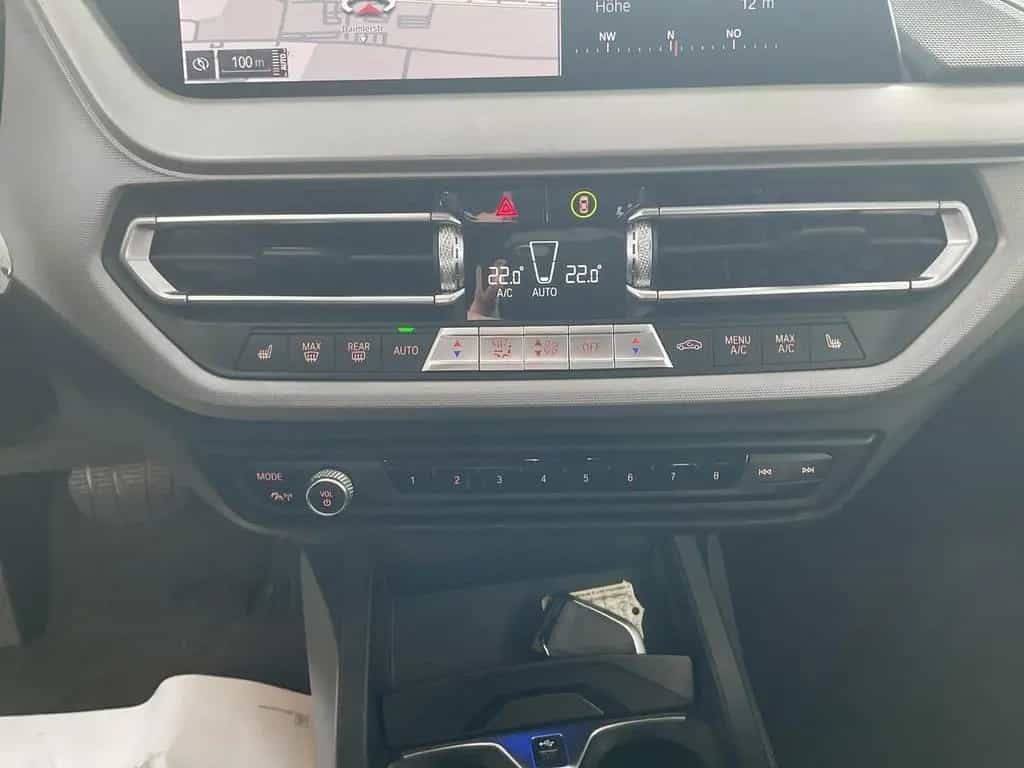 BMW 1 Series 118 i Modell Advantage Navi SHZ LED PDC DAB 05/2021-photo-11