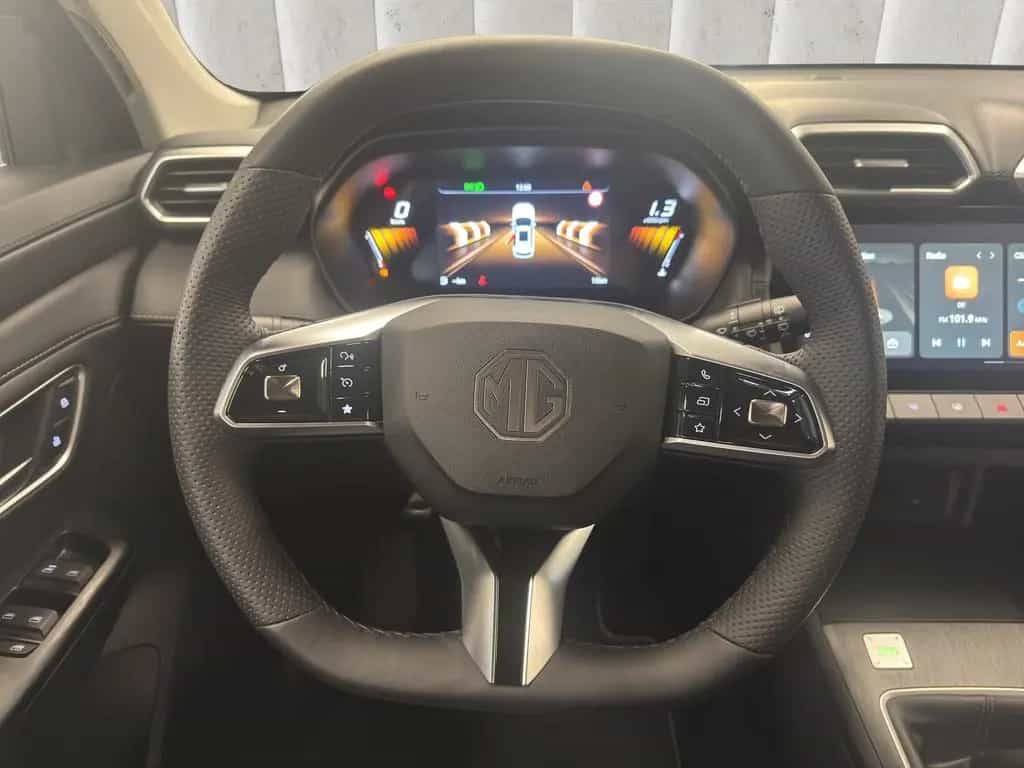 MG ZS Comfort 1.5 LED ACC RFK SHZ PDC Navi Klima BT 11/2025-photo-12