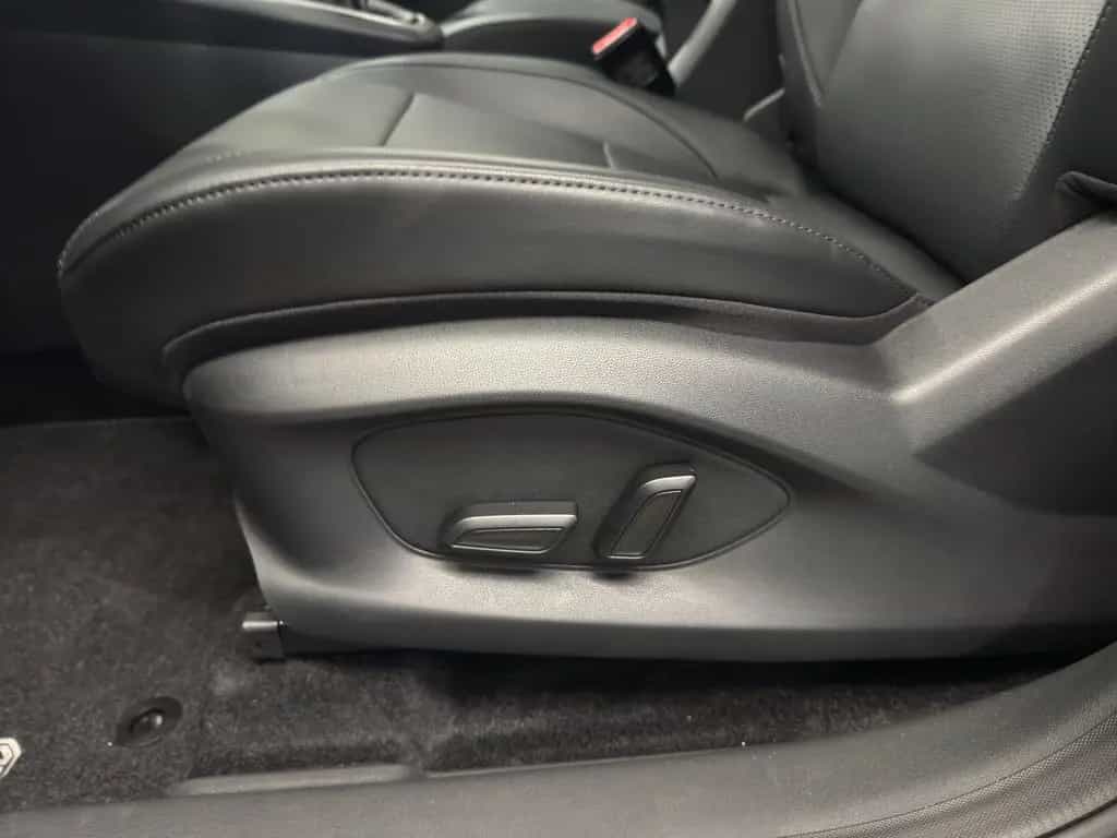 MG ZS Comfort 1.5 LED ACC RFK SHZ PDC Navi Klima BT 11/2025-photo-19