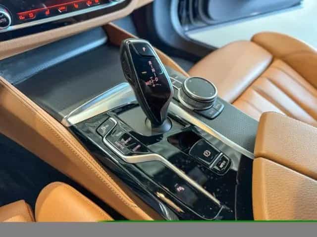 BMW 5 Series 520 d xDrive Touring M Sport H&K+Temp+Navi 01/2022-photo-11