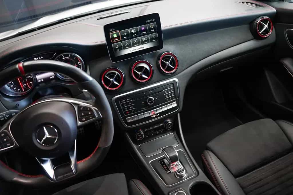 Mercedes-Benz CLA-Class Shooting Brake CLA 45 AMG 4Matic 07/2017-photo-11