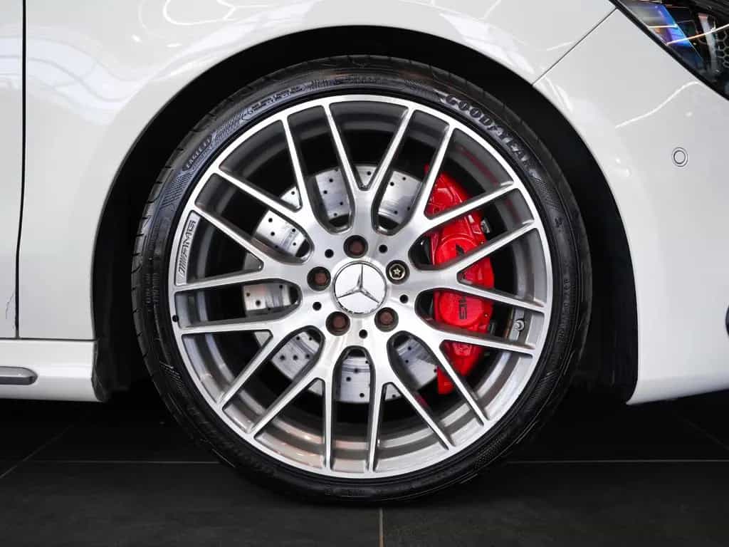 Mercedes-Benz CLA-Class Shooting Brake CLA 45 AMG 4Matic 07/2017-photo-4