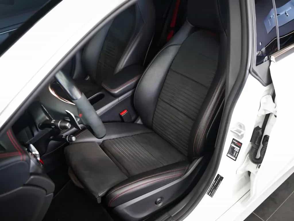 Mercedes-Benz CLA-Class Shooting Brake CLA 45 AMG 4Matic 07/2017-photo-6