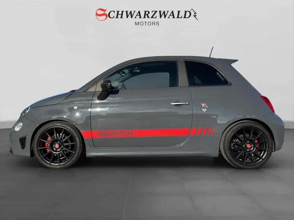 Abarth 695 XSR Yamaha Akrapovic Panorama Beats Audio 10/2017-photo-1