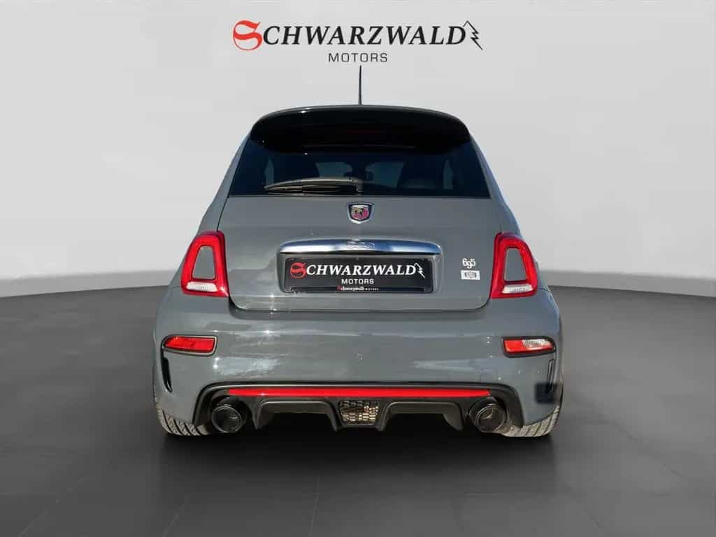 Abarth 695 XSR Yamaha Akrapovic Panorama Beats Audio 10/2017-photo-3