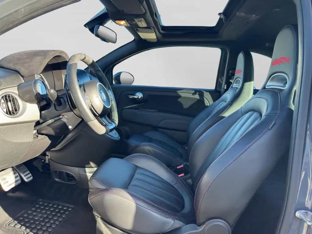 Abarth 695 XSR Yamaha Akrapovic Panorama Beats Audio 10/2017-photo-9