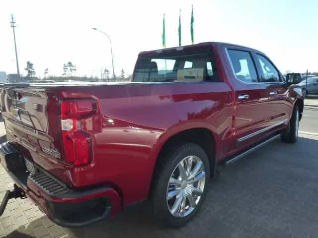 Chevrolet Silverado 6,2l V8 High-Country 1.Hand 01/2024-photo-3
