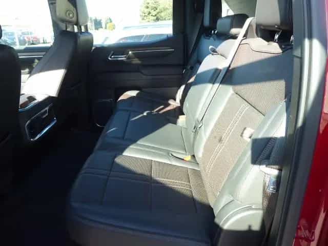 Chevrolet Silverado 6,2l V8 High-Country 1.Hand 01/2024-photo-8