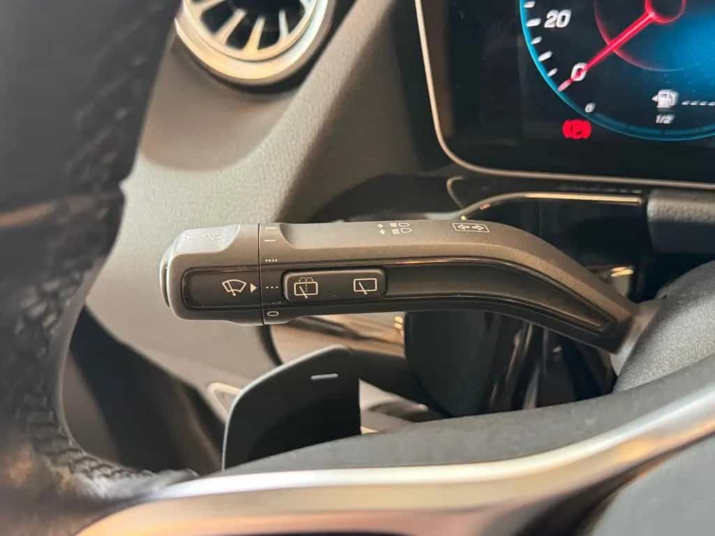 Mercedes-Benz B-Class 180 Prog. 7G-DCT LED SHZ RFK Ambiente Pano-SHD 03/2019-photo-15