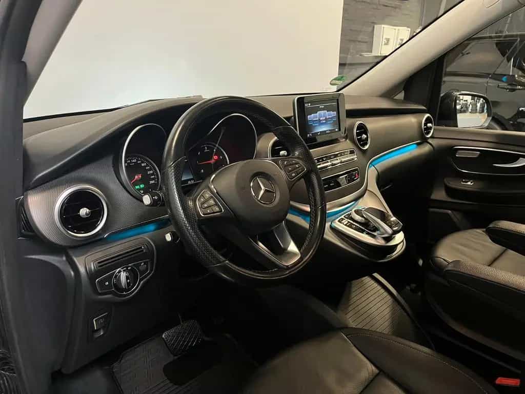 Mercedes-Benz V-Class 250d extralang Avantgarde *8Sitze-LED-Kamera* 10/2016-photo-10