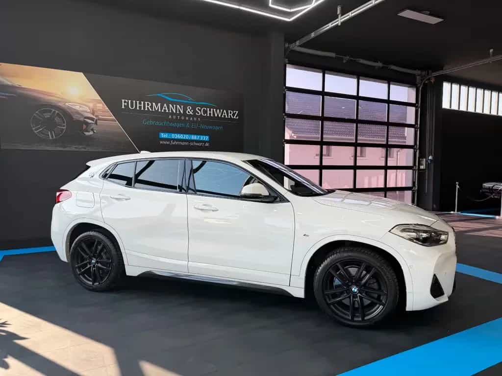 BMW X2 xDrive25d Aut.M Sport+Navi+Leder+Sitzheiz.+DAB 10/2021-photo-1