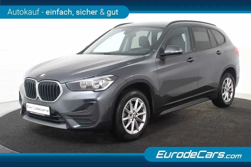 BMW X1 sDrive18i A xLine  *1.Hand*Leder*Navi*SHZ* 11/2021-photo-0