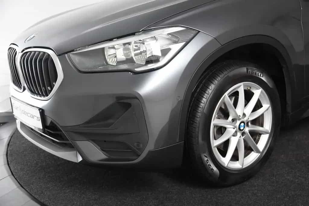 BMW X1 sDrive18i A xLine  *1.Hand*Leder*Navi*SHZ* 11/2021-photo-25