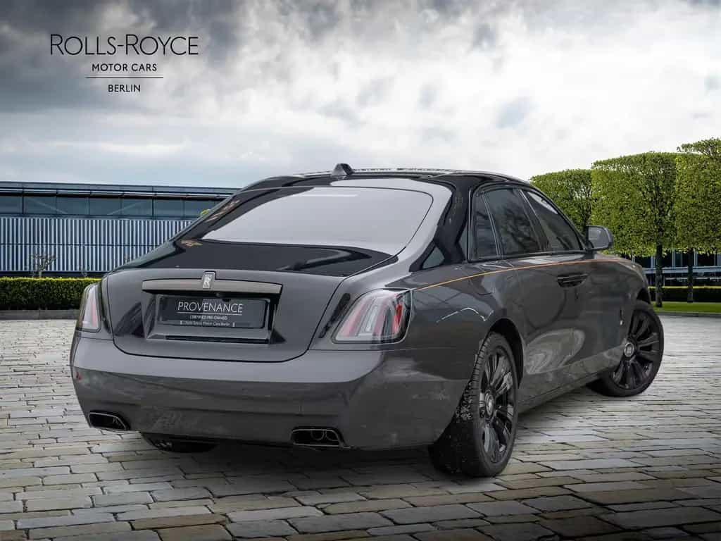 Rolls-Royce Ghost Black Badge 11/2025-photo-1