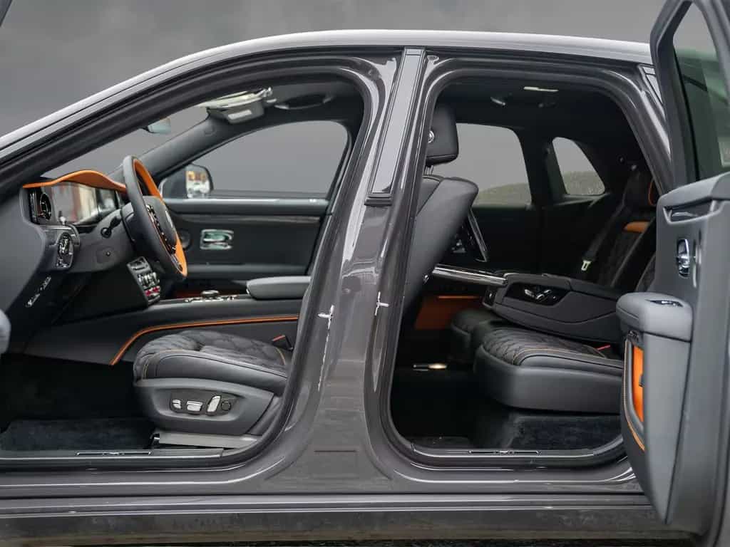 Rolls-Royce Ghost Black Badge 11/2025-photo-19