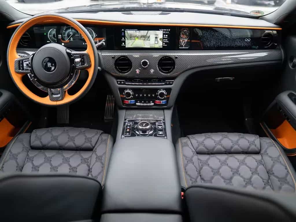 Rolls-Royce Ghost Black Badge 11/2025-photo-3