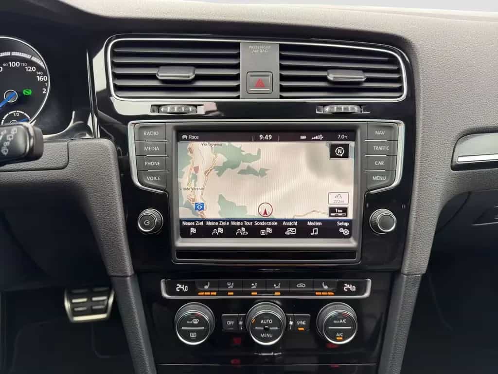 Volkswagen Golf 05/2016-photo-18