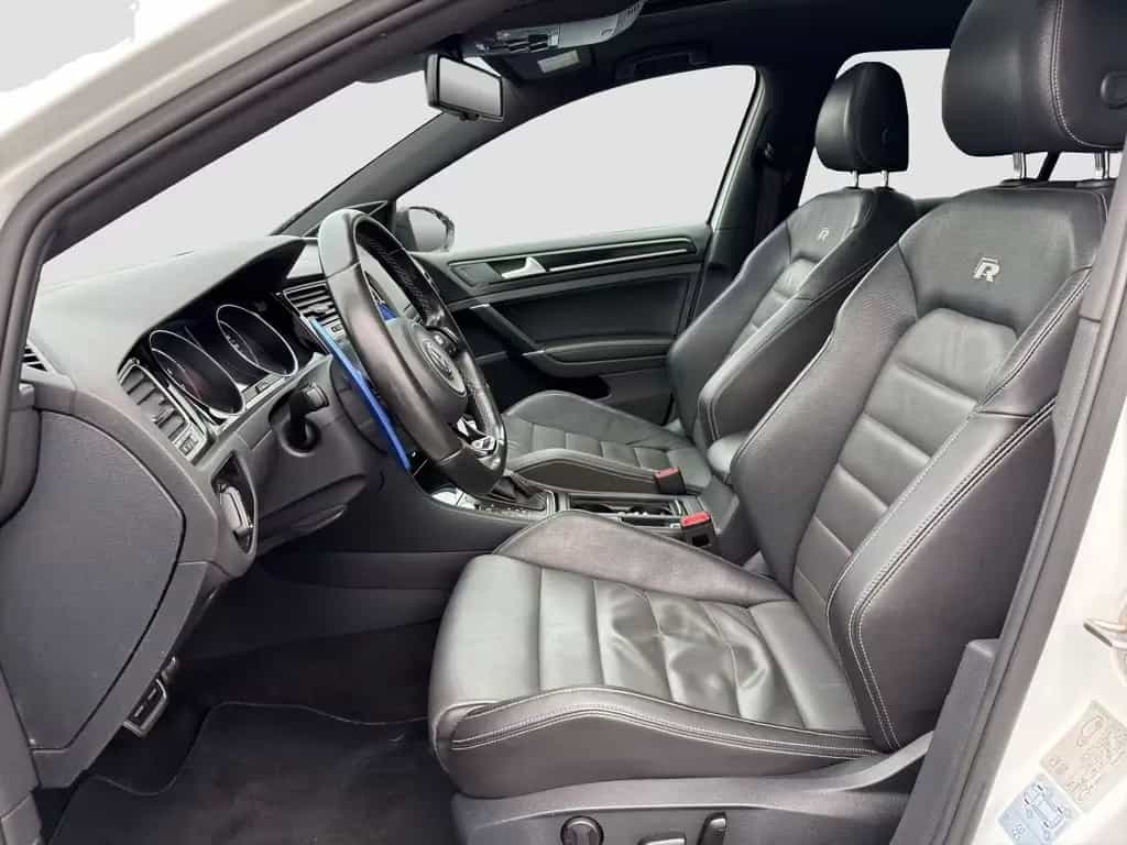 Volkswagen Golf 05/2016-photo-9