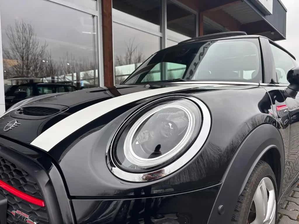 MINI John Cooper Works Essential Trim Pano Harman 03/2024-photo-22