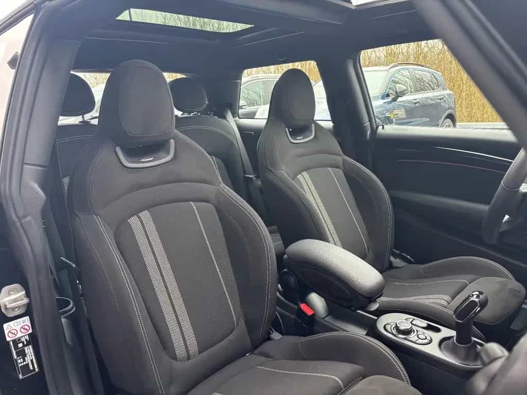 MINI John Cooper Works Essential Trim Pano Harman 03/2024-photo-7