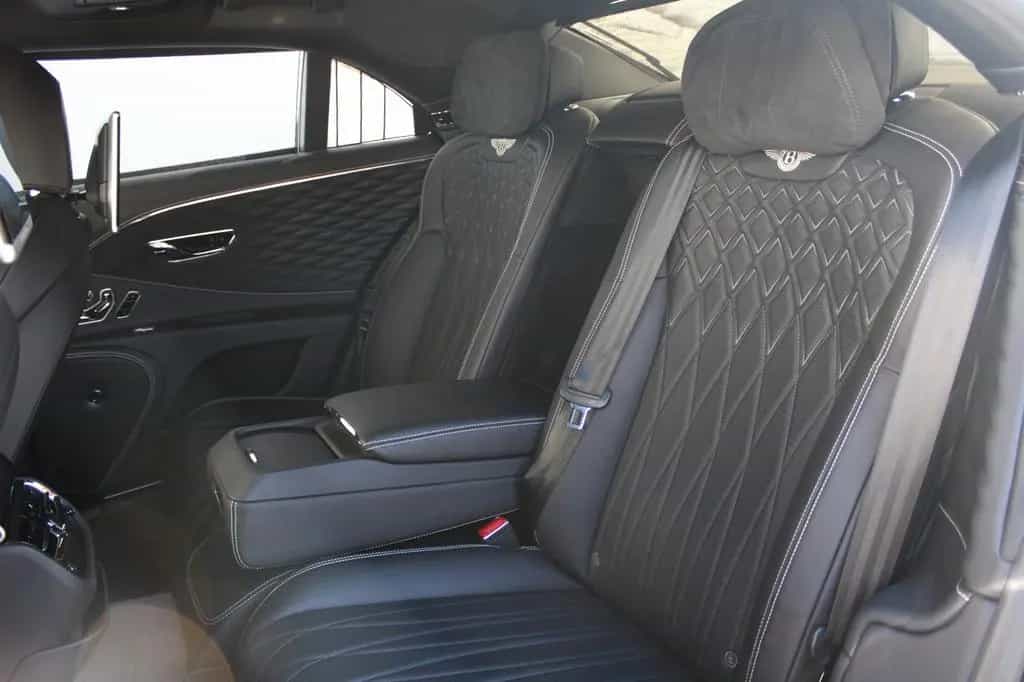 Bentley Flying Spur W12 BENTLEY WARRANTY*MULLINER FIRST EDITION 08/2020-photo-11