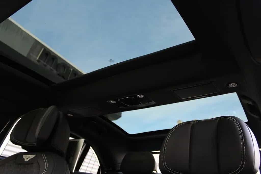 Bentley Flying Spur W12 BENTLEY WARRANTY*MULLINER FIRST EDITION 08/2020-photo-23