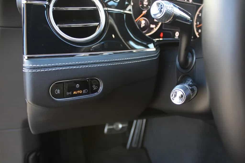 Bentley Flying Spur W12 BENTLEY WARRANTY*MULLINER FIRST EDITION 08/2020-photo-24